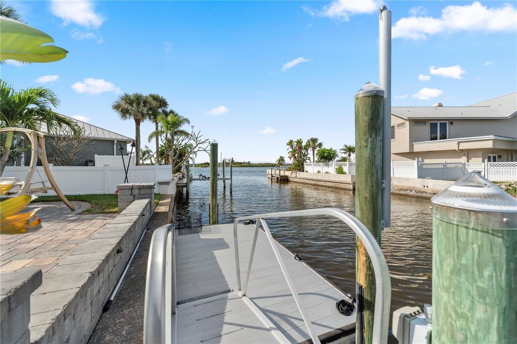 Image 45 of property listing at 118 CORAL WAY, Port Orange, FL 32127