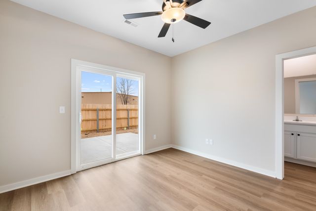 2459 W MacArthur Ct, Wichita, KS 67217