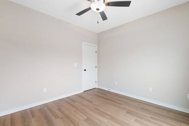 2459 W MacArthur Ct, Wichita, KS 67217