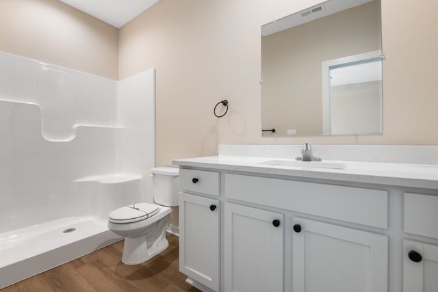 2459 W MacArthur Ct, Wichita, KS 67217