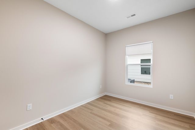 2459 W MacArthur Ct, Wichita, KS 67217