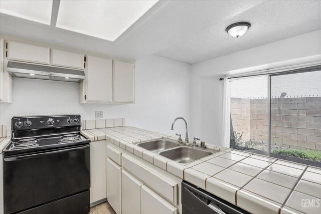 4600 Beechwood Street 95, Bakersfield, CA 93309