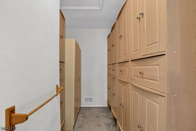 2212 Doolittle Dr, Bridgewater Twp., NJ 08807