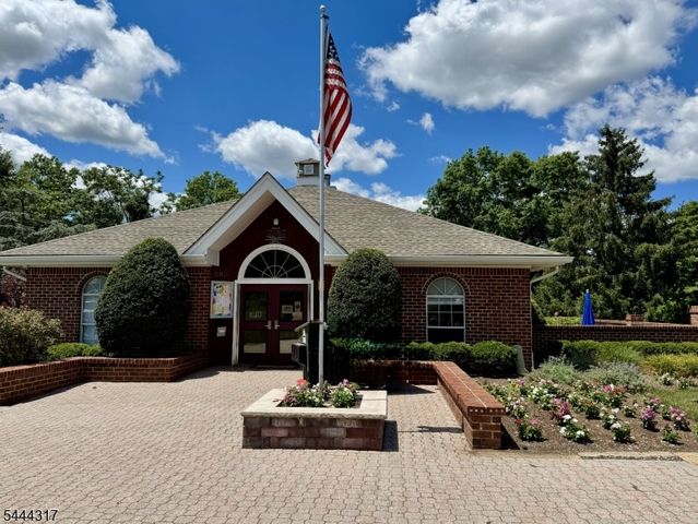 2212 Doolittle Dr, Bridgewater Twp., NJ 08807
