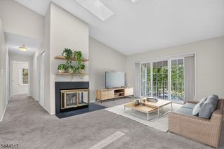 2212 Doolittle Dr, Bridgewater Twp., NJ 08807