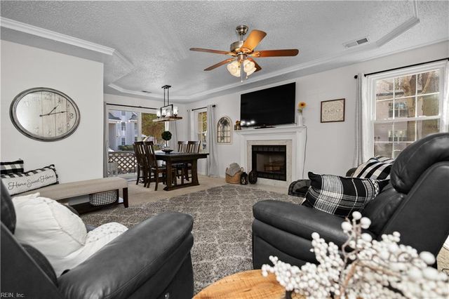 712 Inlet Quay Apt A, Chesapeake, VA 23320