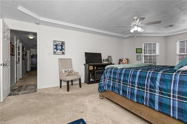 712 Inlet Quay Apt A, Chesapeake, VA 23320
