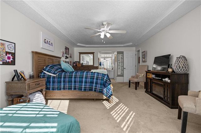 712 Inlet Quay Apt A, Chesapeake, VA 23320