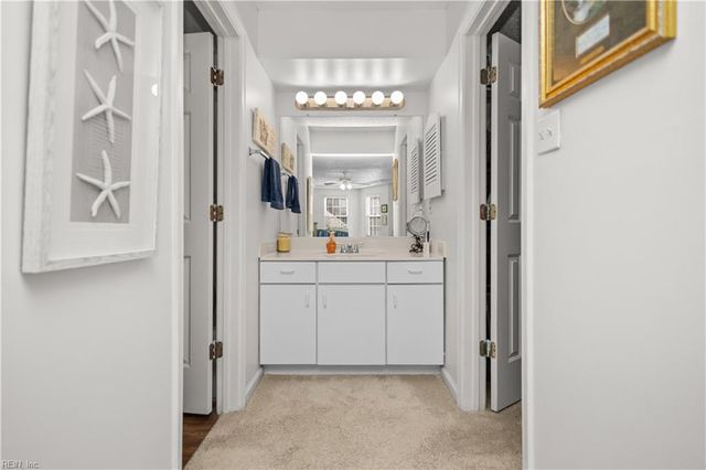 712 Inlet Quay Apt A, Chesapeake, VA 23320