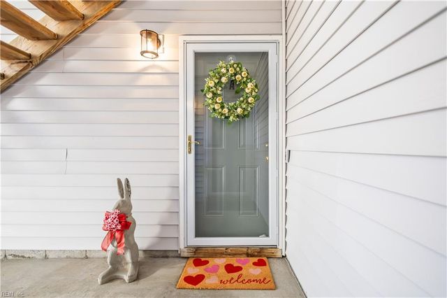 712 Inlet Quay Apt A, Chesapeake, VA 23320