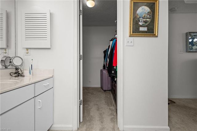 712 Inlet Quay Apt A, Chesapeake, VA 23320