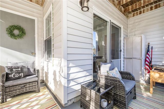 712 Inlet Quay Apt A, Chesapeake, VA 23320