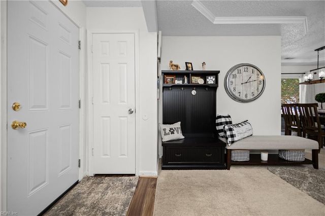 712 Inlet Quay Apt A, Chesapeake, VA 23320