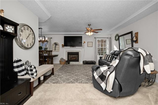 712 Inlet Quay Apt A, Chesapeake, VA 23320