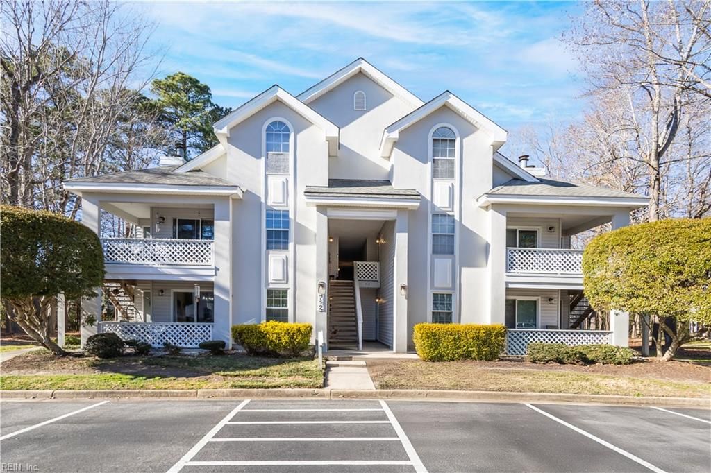 712 Inlet Quay Apt A, Chesapeake, VA 23320