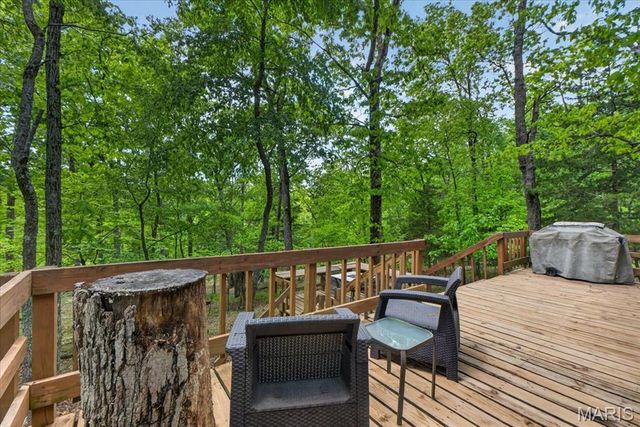 190 Hirshweg Woods Drive, Innsbrook, MO 63390