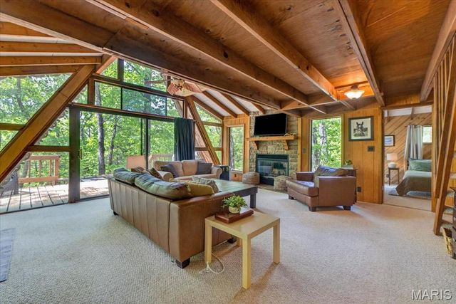 190 Hirshweg Woods Drive, Innsbrook, MO 63390