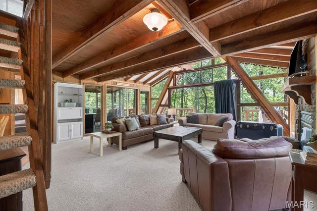 190 Hirshweg Woods Drive, Innsbrook, MO 63390