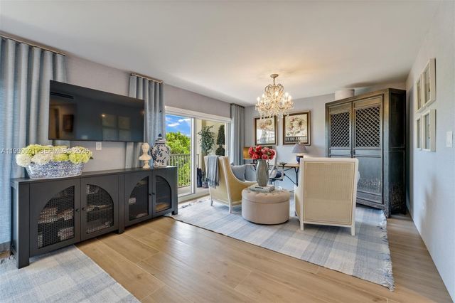 3028 NE Quayside Lane 34, Miami, FL 33138