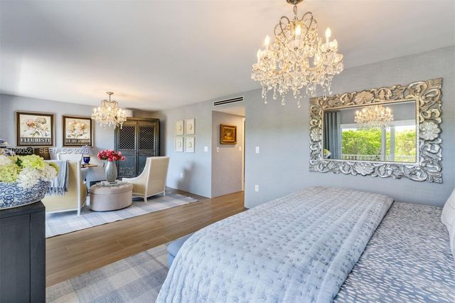 3028 NE Quayside Lane 34, Miami, FL 33138