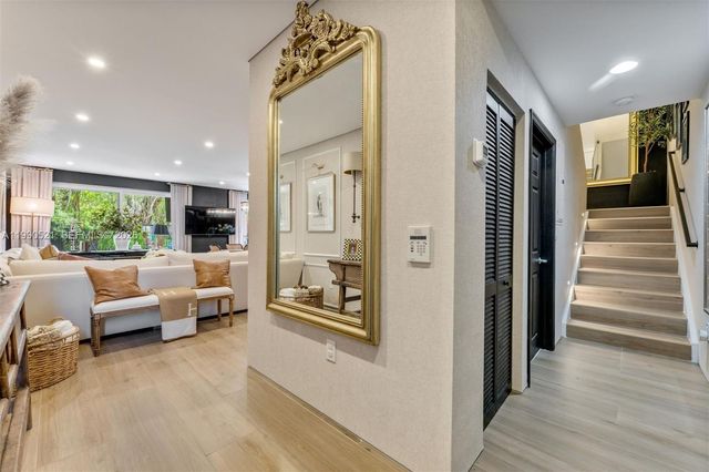 3028 NE Quayside Lane 34, Miami, FL 33138
