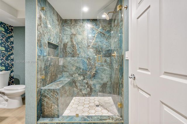 3028 NE Quayside Lane 34, Miami, FL 33138