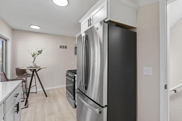 5808 Oregon Avenue N, Crystal, MN 55428