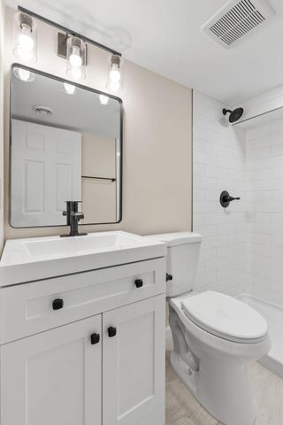 5808 Oregon Avenue N, Crystal, MN 55428