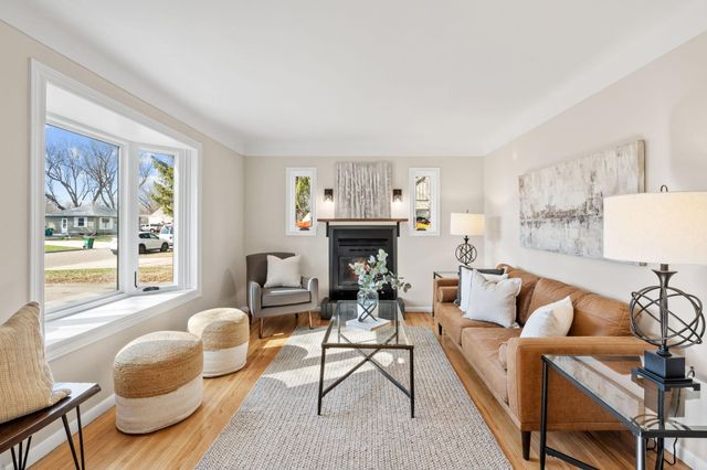 5808 Oregon Avenue N, Crystal, MN 55428