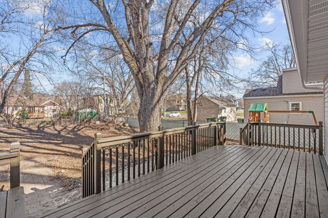 5808 Oregon Avenue N, Crystal, MN 55428