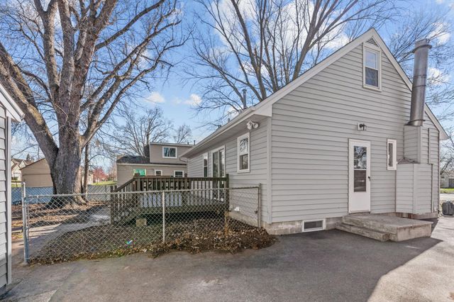 5808 Oregon Avenue N, Crystal, MN 55428