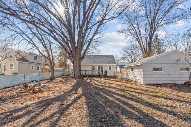 5808 Oregon Avenue N, Crystal, MN 55428