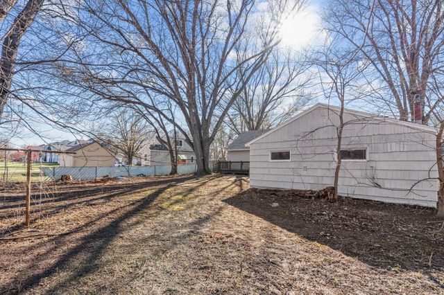 5808 Oregon Avenue N, Crystal, MN 55428