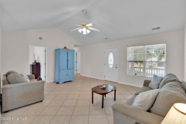 123 NE 30th Street, Oak Island, NC 28465