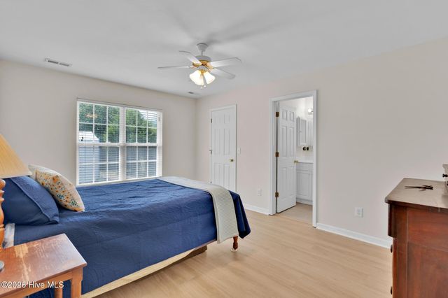 123 NE 30th Street, Oak Island, NC 28465