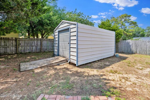 123 NE 30th Street, Oak Island, NC 28465