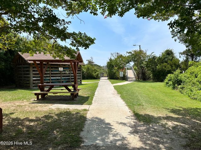 123 NE 30th Street, Oak Island, NC 28465