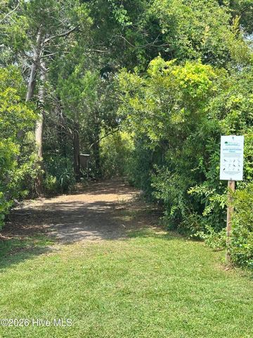 123 NE 30th Street, Oak Island, NC 28465