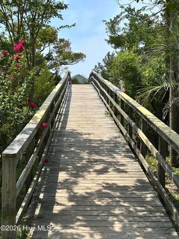 123 NE 30th Street, Oak Island, NC 28465