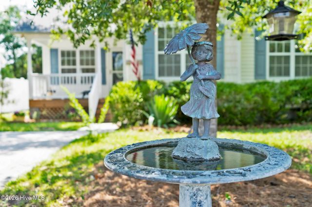 123 NE 30th Street, Oak Island, NC 28465