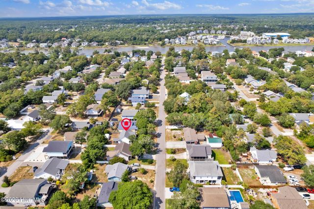 123 NE 30th Street, Oak Island, NC 28465