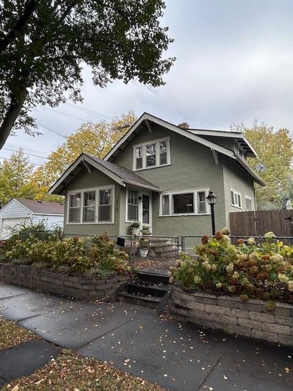 1010 W 33rd Street, Minneapolis, MN 55408