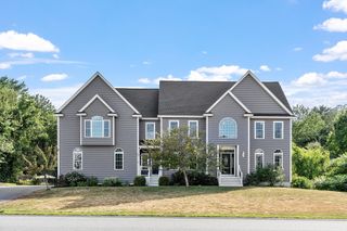 13 Silver Brook Road, Salem, NH 03079
