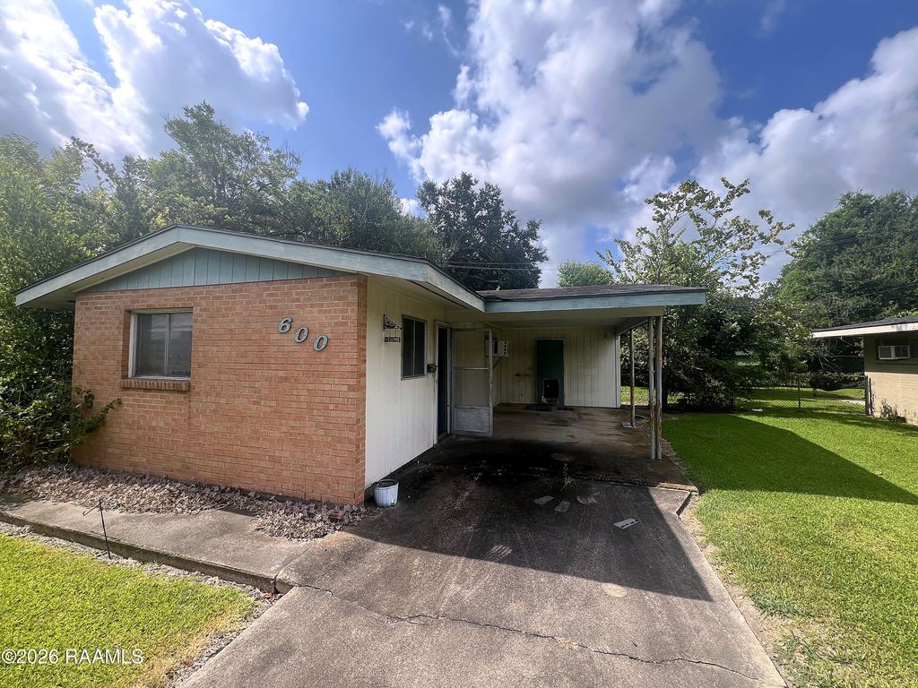 600 Creswell Lane, Opelousas, LA 70570