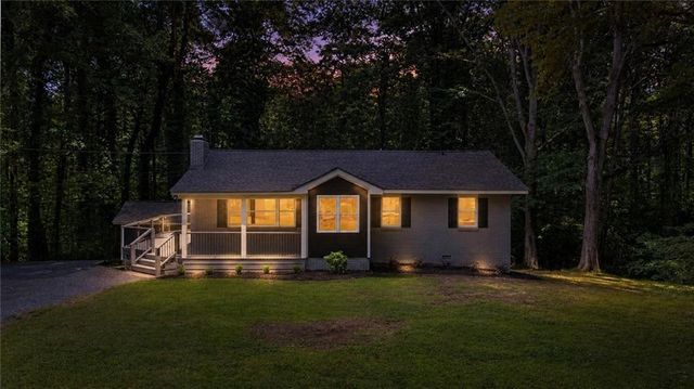 837 Puckett Road, Waleska, GA 30183