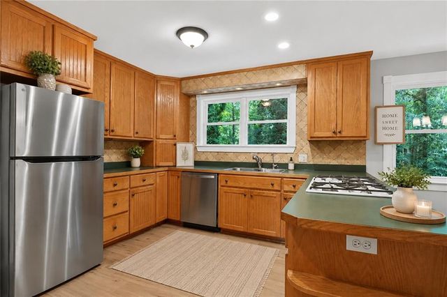 837 Puckett Road, Waleska, GA 30183