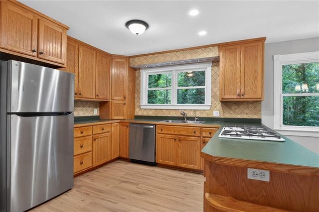 837 Puckett Road, Waleska, GA 30183