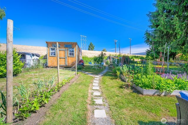 811 W Hazel Street, Mount Vernon, WA 98273