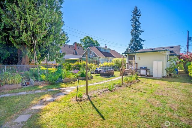 811 W Hazel Street, Mount Vernon, WA 98273