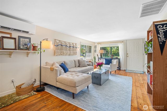 811 W Hazel Street, Mount Vernon, WA 98273